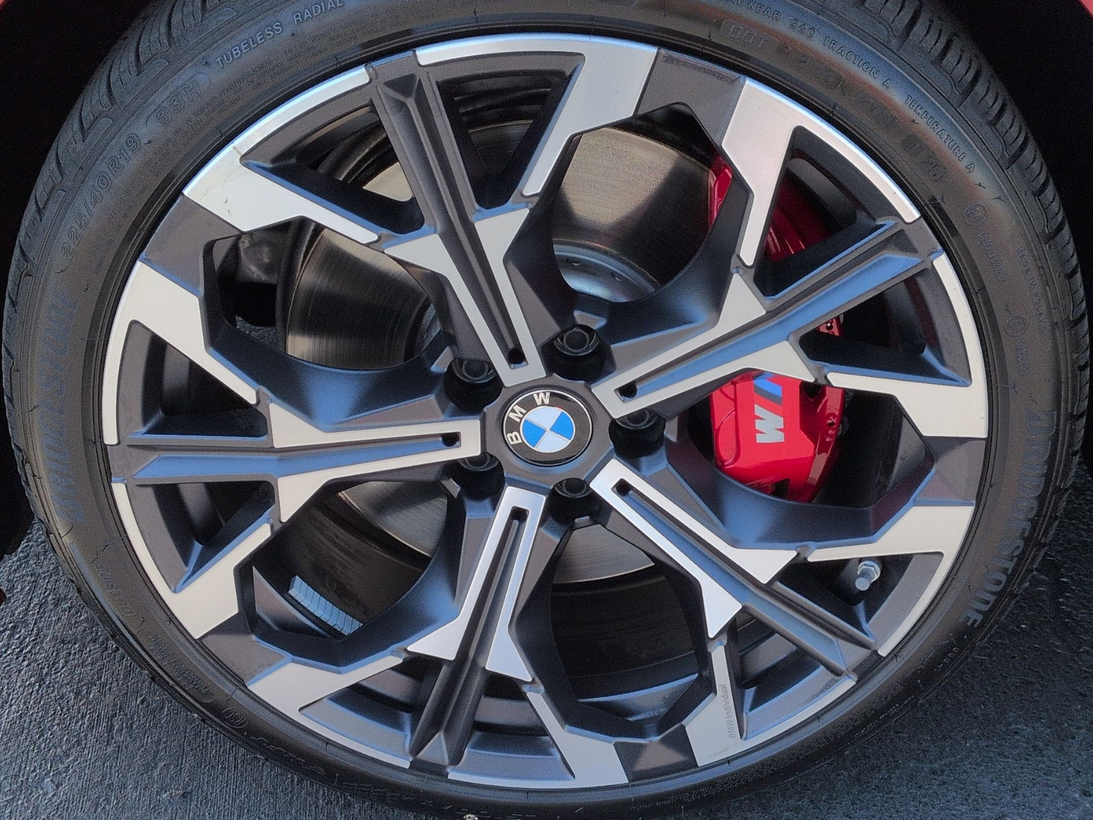 Used 2026 BMW 330i Sedan w/ M Sport Package RWD image 13