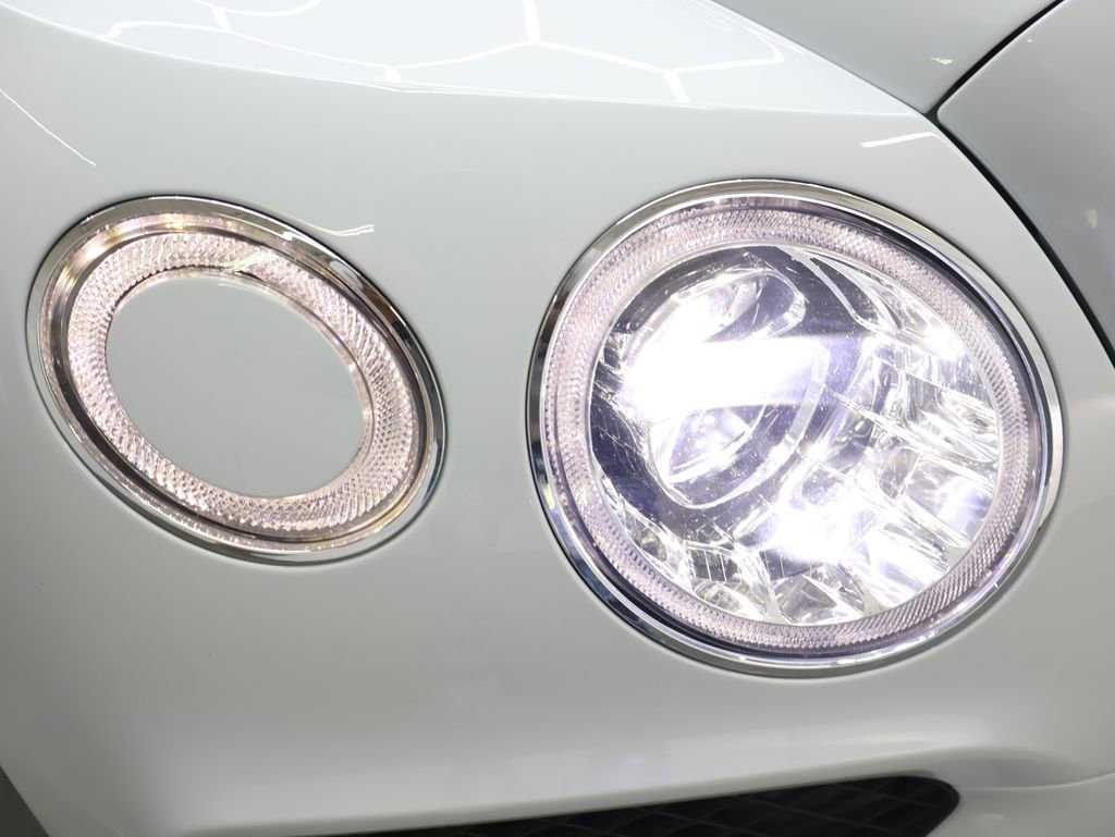 Used 2019 Bentley Bentayga image 31