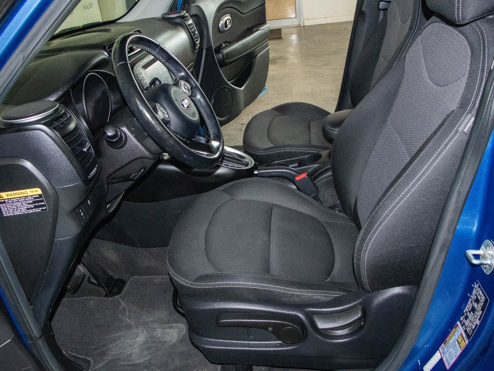 Used 2019 Kia Soul + image 7