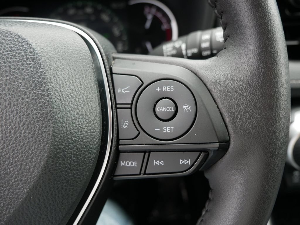 Certified 2025 Toyota RAV4 XLE Premium AWD/4WD image 26
