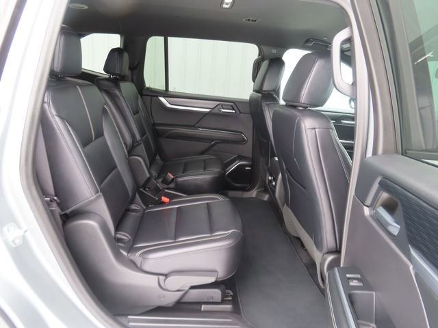 Used 2024 GMC Acadia Elevation w/ Black Edition image 29