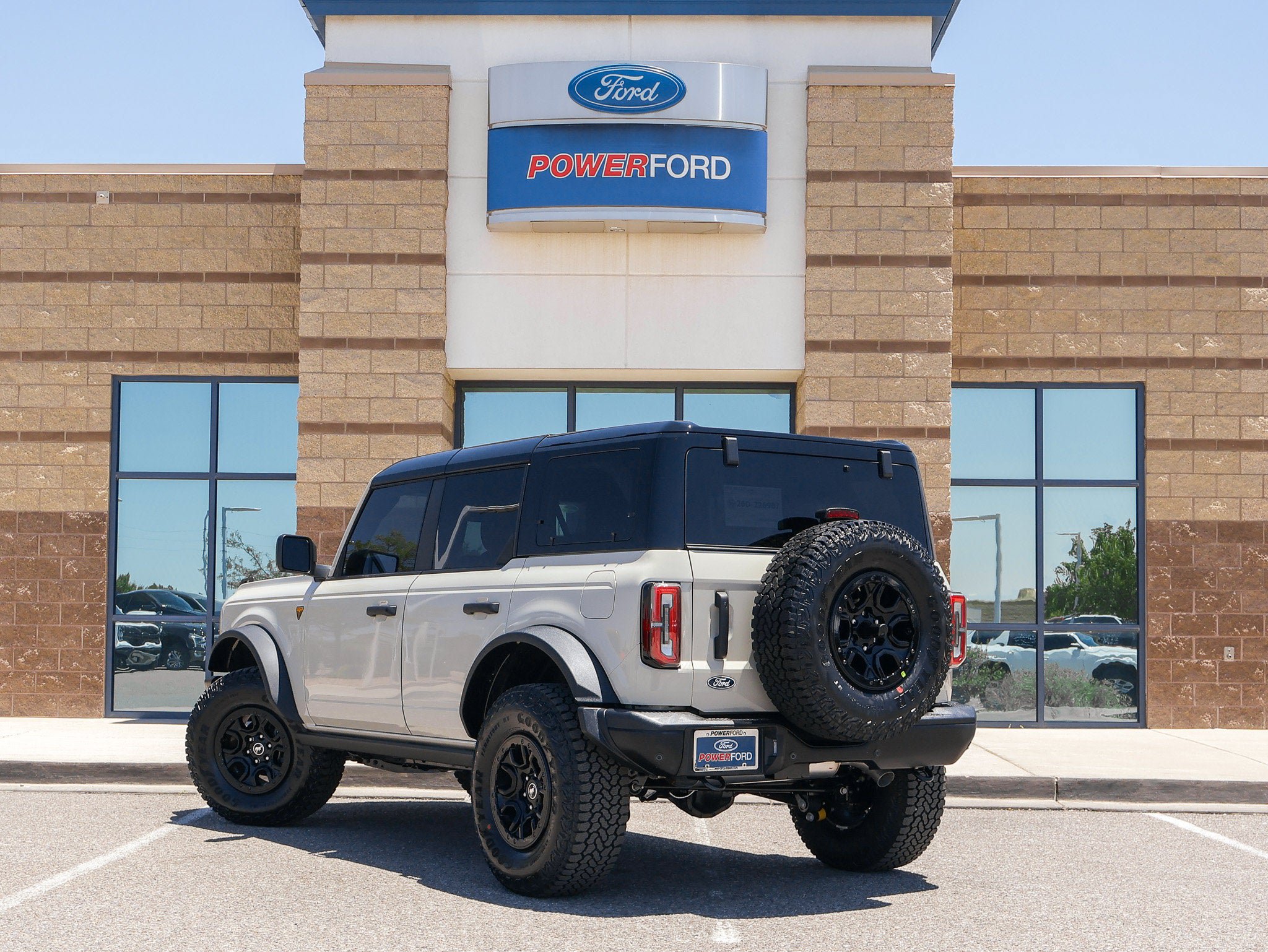 New 2026 Ford Bronco Badlands AWD/4WD image 8