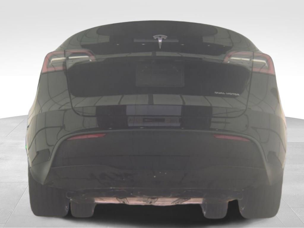 Used 2023 Tesla Model Y Long Range image 5