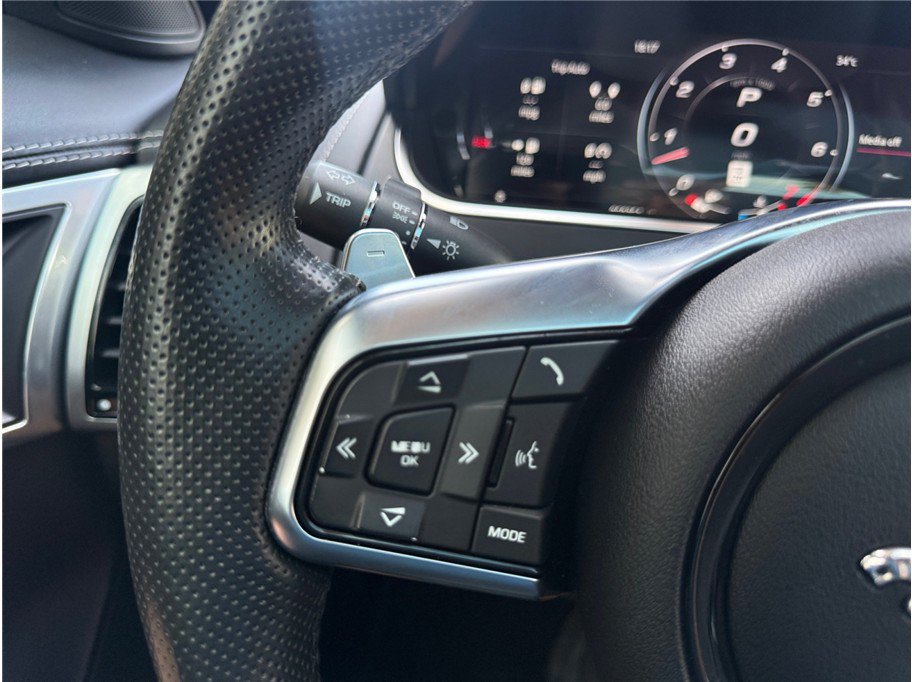 Used 2021 Jaguar F-TYPE R AWD/4WD image 26