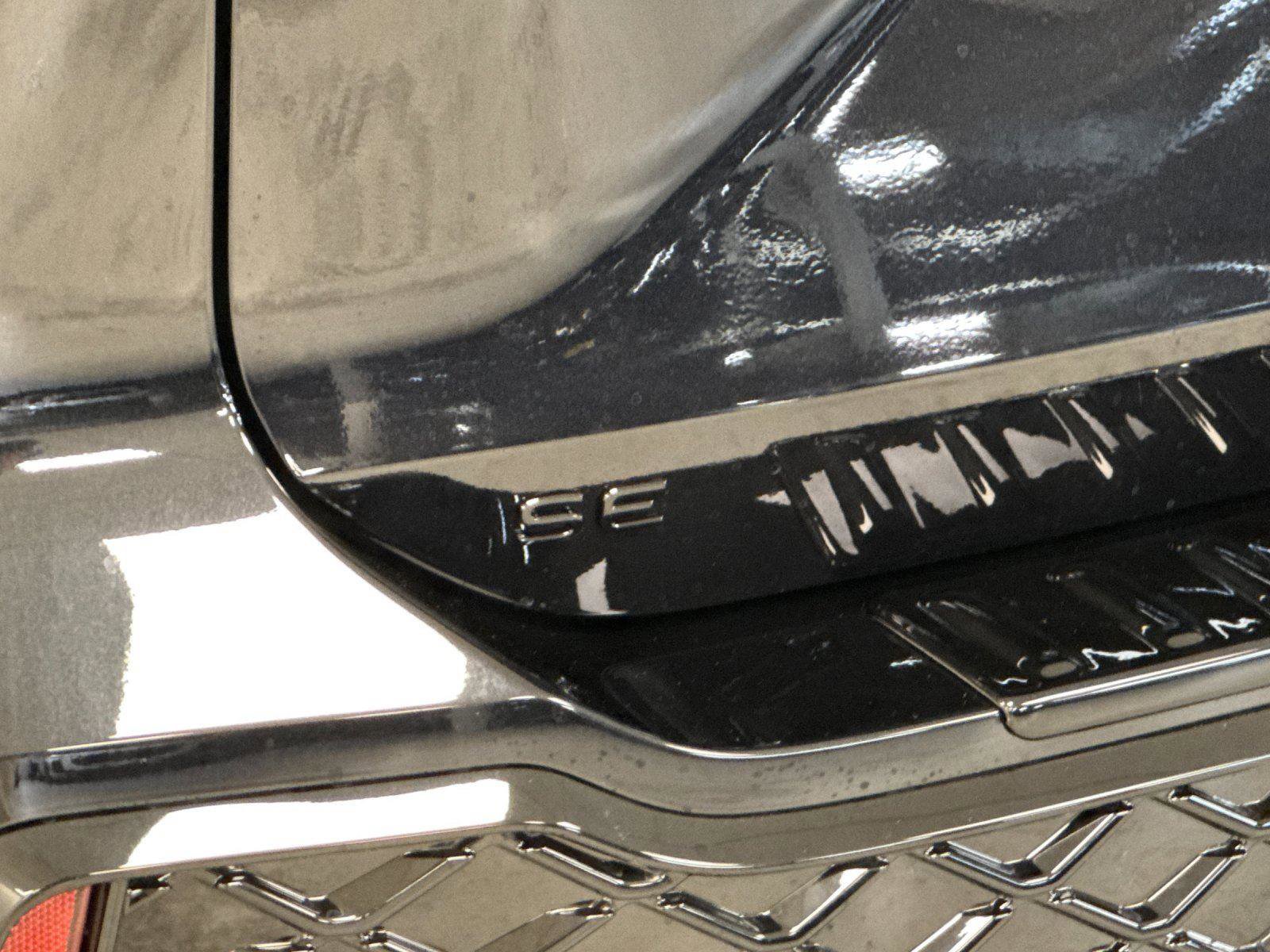 New 2026 Volkswagen Tiguan SE R-Line image 25