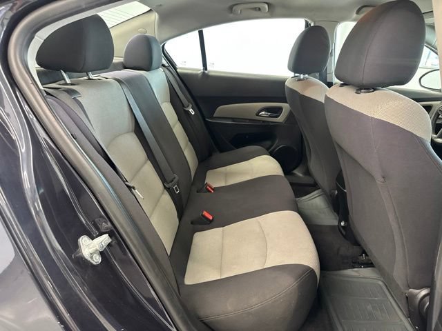 Used 2015 Chevrolet Cruze LS FWD image 26