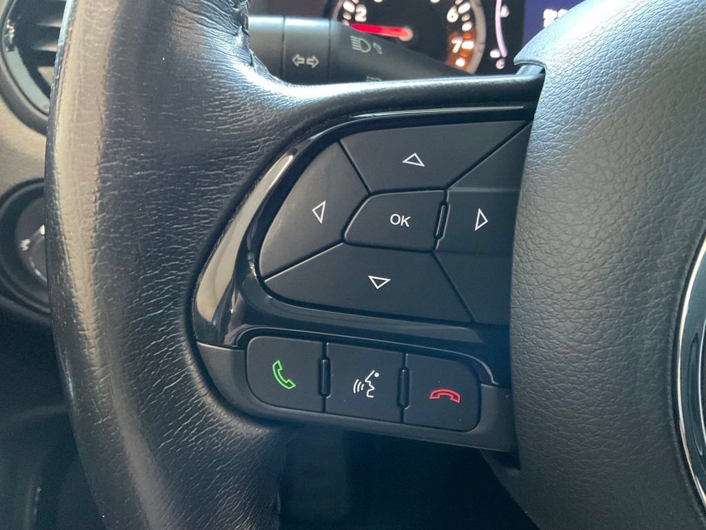 Used 2018 Jeep Renegade Altitude AWD/4WD image 13