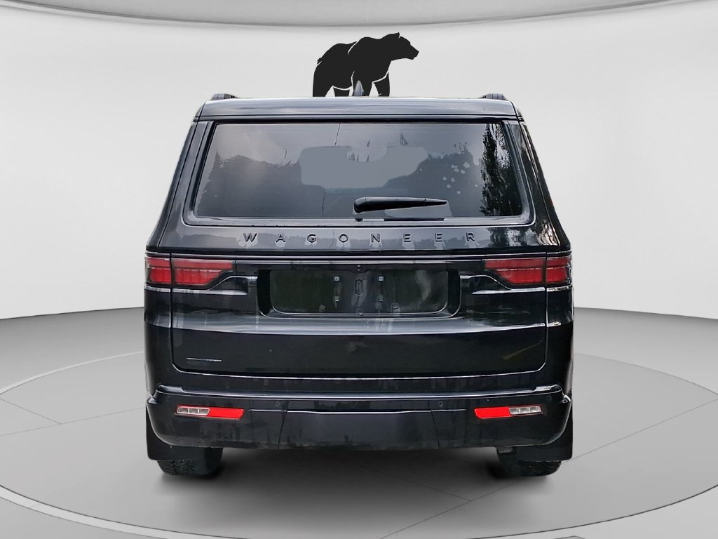 Used 2023 Jeep Wagoneer Series II AWD/4WD image 4