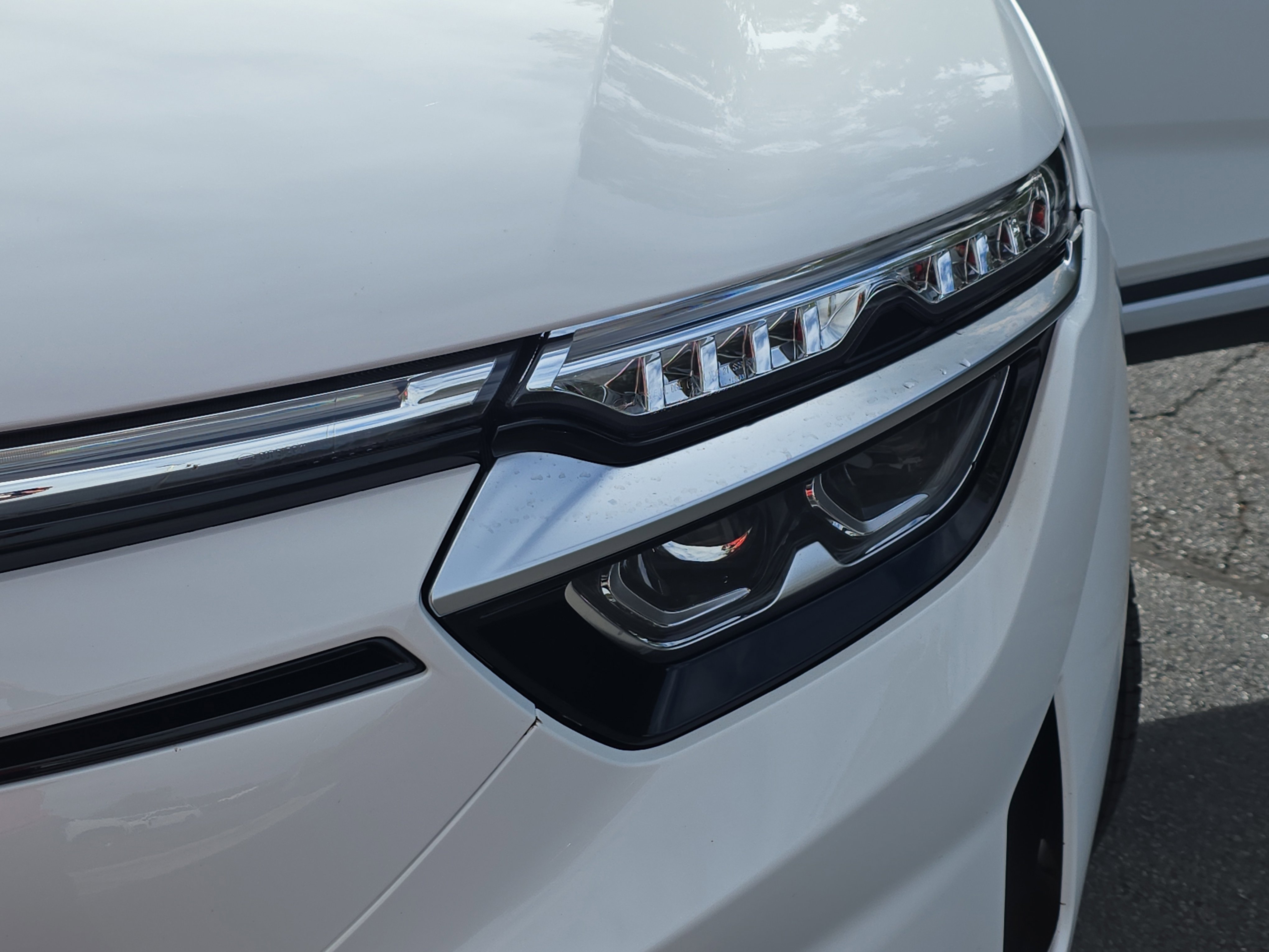 New 2025 VinFast VF 8 Plus image 27