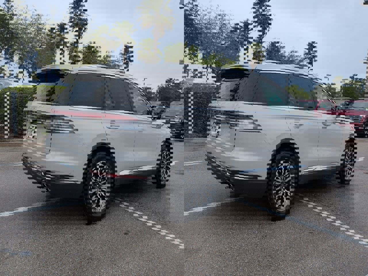 Certified 2022 Lincoln Aviator Reserve RWD image 4
