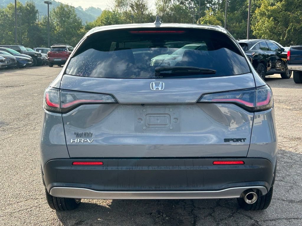 Used 2024 Honda HR-V Sport image 3