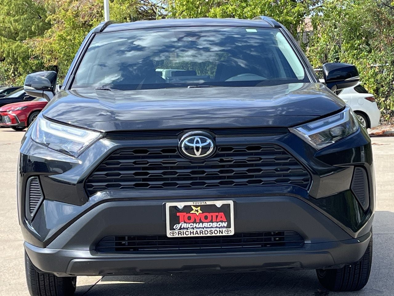 Used 2025 Toyota RAV4 XLE FWD image 7