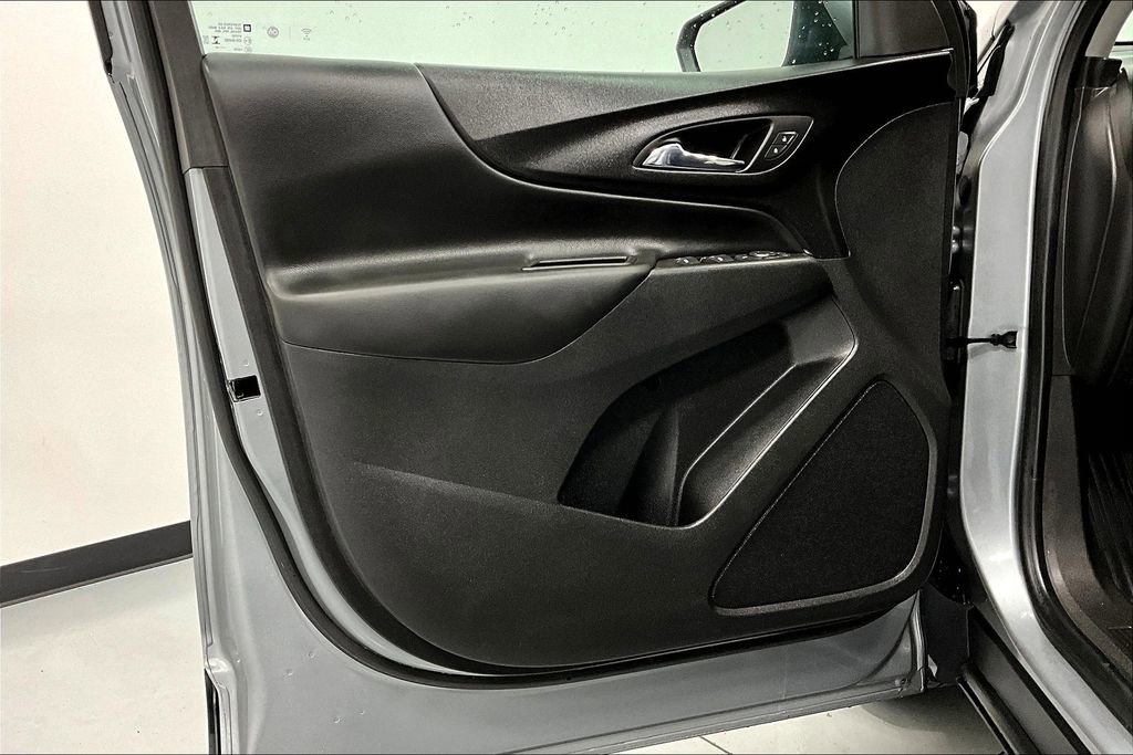 Used 2023 Chevrolet Equinox LT image 20