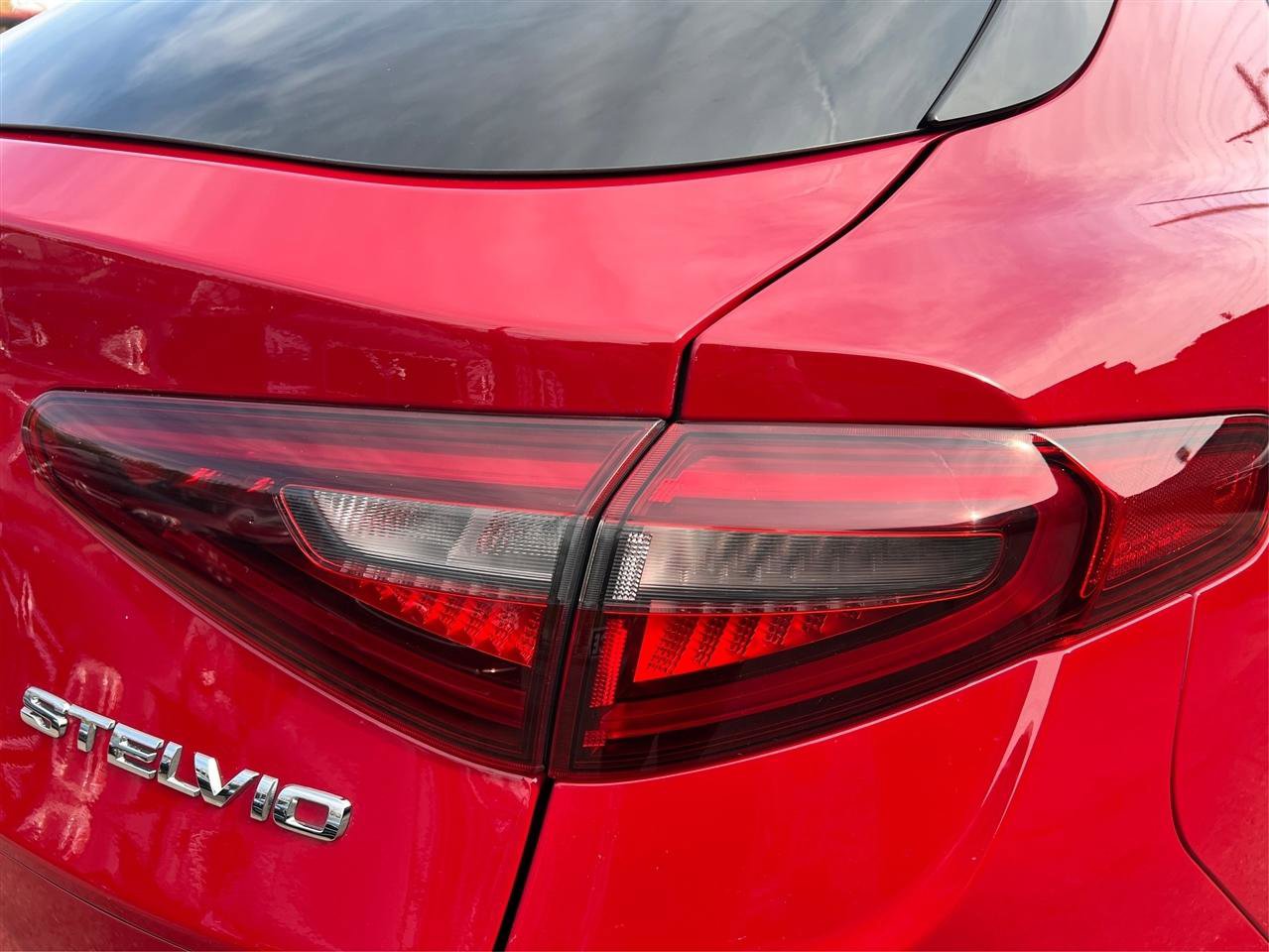 Used 2019 Alfa Romeo Stelvio Ti Sport w/ Quick Order Package 22S Sport AWD/4WD image 20