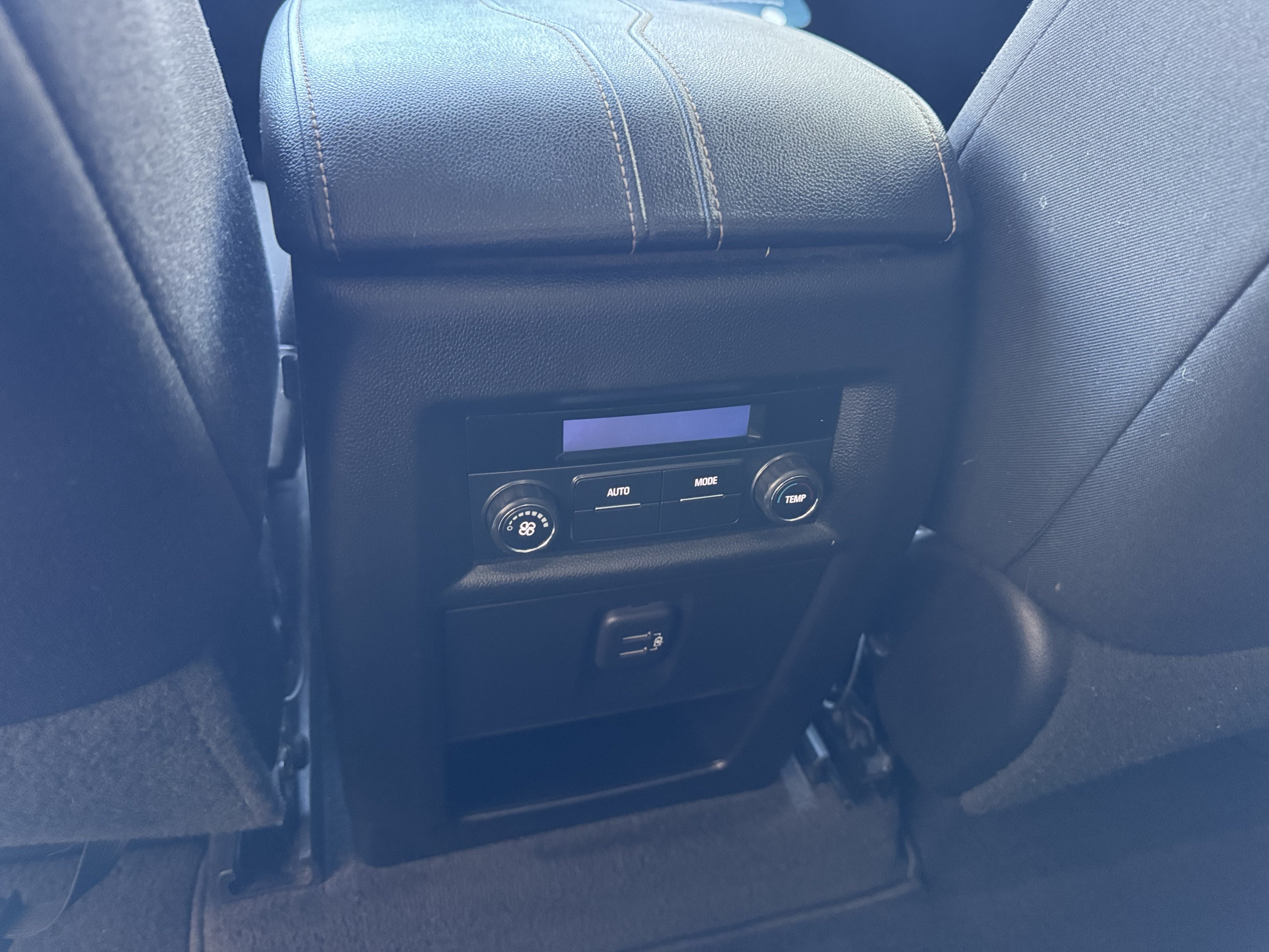 Certified 2019 Chevrolet Traverse LS w/ LPO, Blackout Package FWD image 17