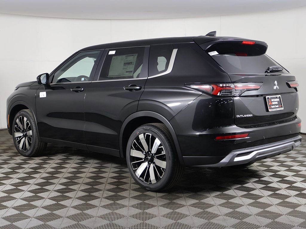 New 2026 Mitsubishi Outlander SE image 9
