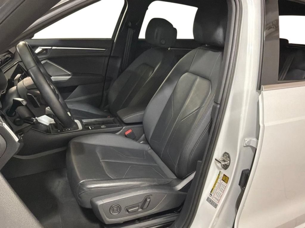 Used 2023 Audi Q3 2.0T Premium w/ Convenience Package AWD/4WD image 6