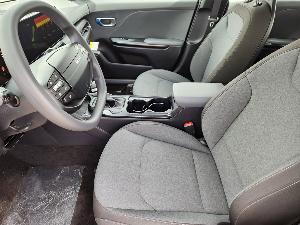New 2026 Kia K4 LXS image 8