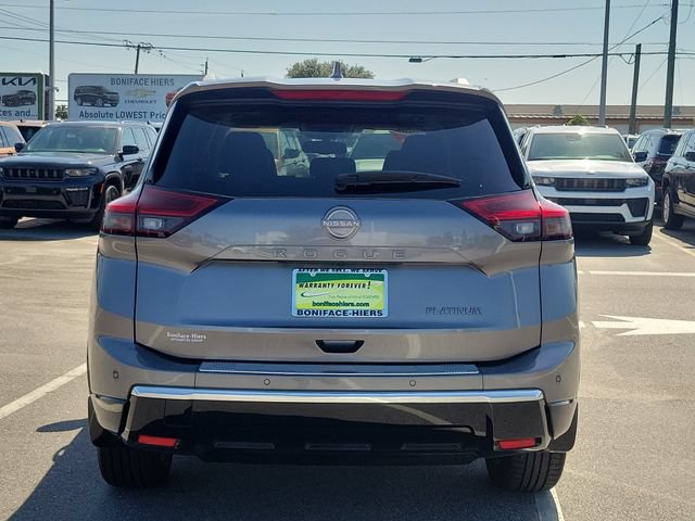 Used 2024 Nissan Rogue Platinum FWD image 5