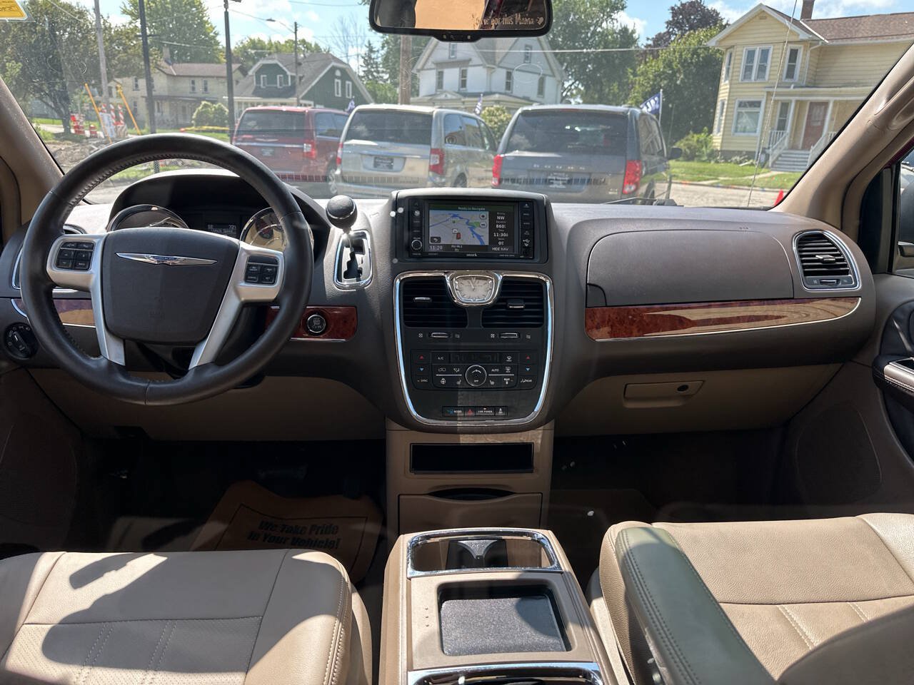 Used 2015 Chrysler Town & Country Touring w/ Driver Convenience Group FWD image 16
