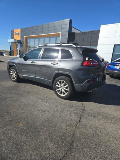 Used 2016 Jeep Cherokee Limited image 14