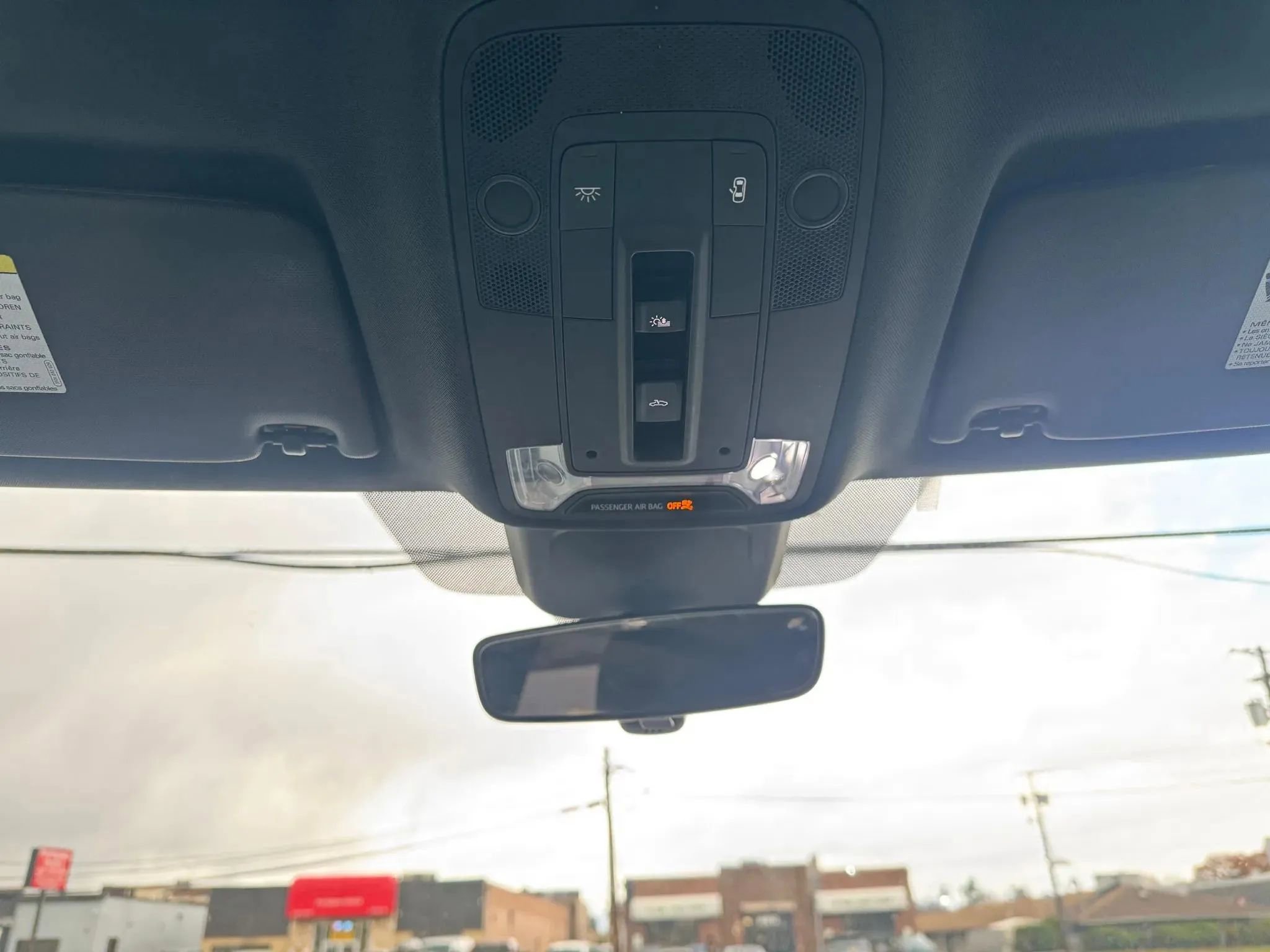 Used 2020 Audi Q3 2.0T Premium image 23