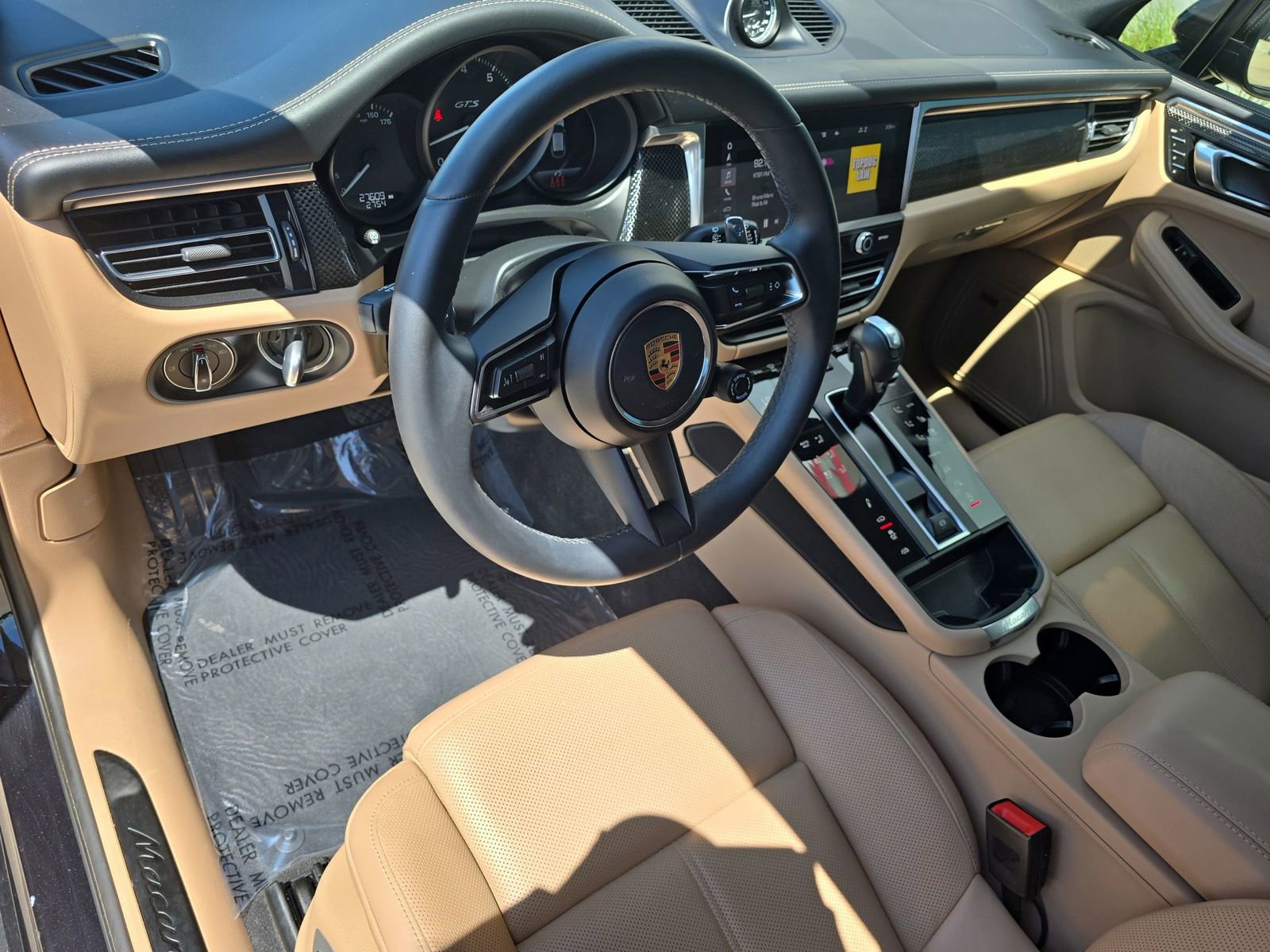 Certified 2023 Porsche Macan GTS AWD/4WD image 4