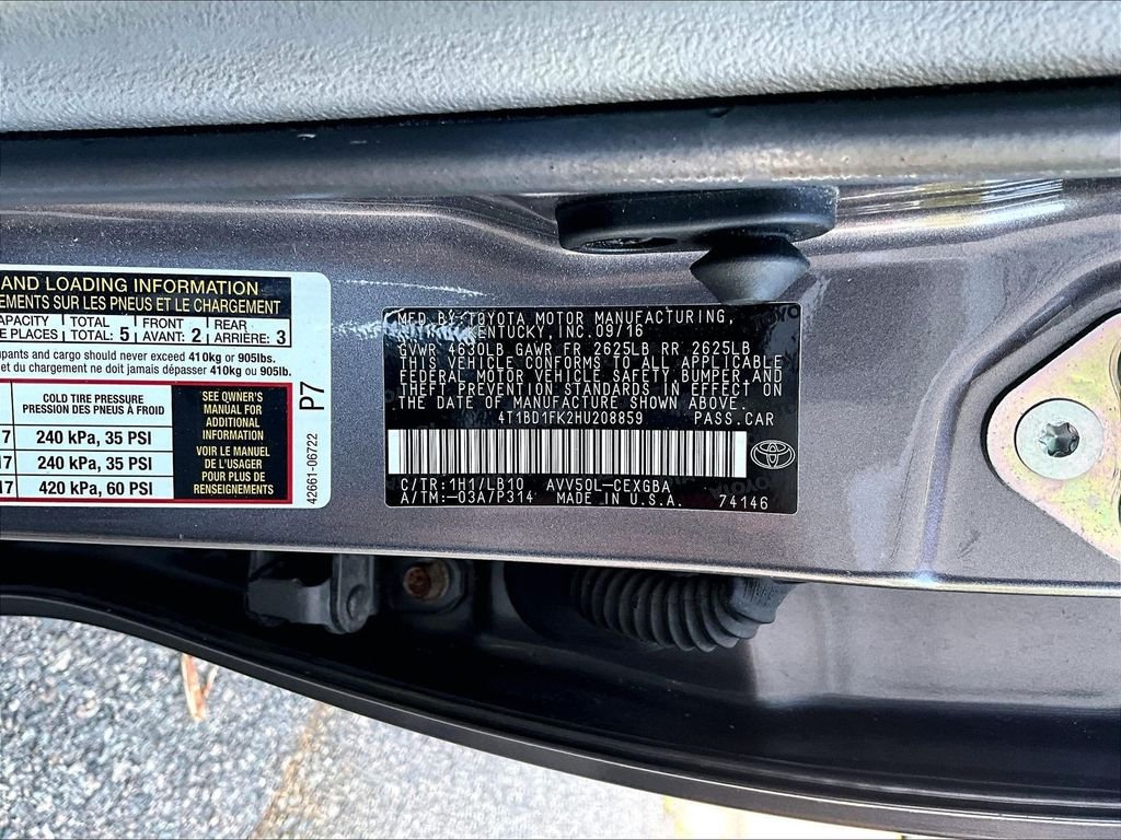 Used 2017 Toyota Camry XLE FWD image 9