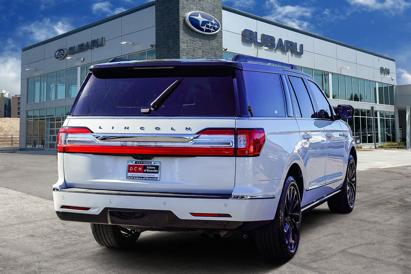 Used 2021 Lincoln Navigator L Black Label w/ Special Edition Package image 4