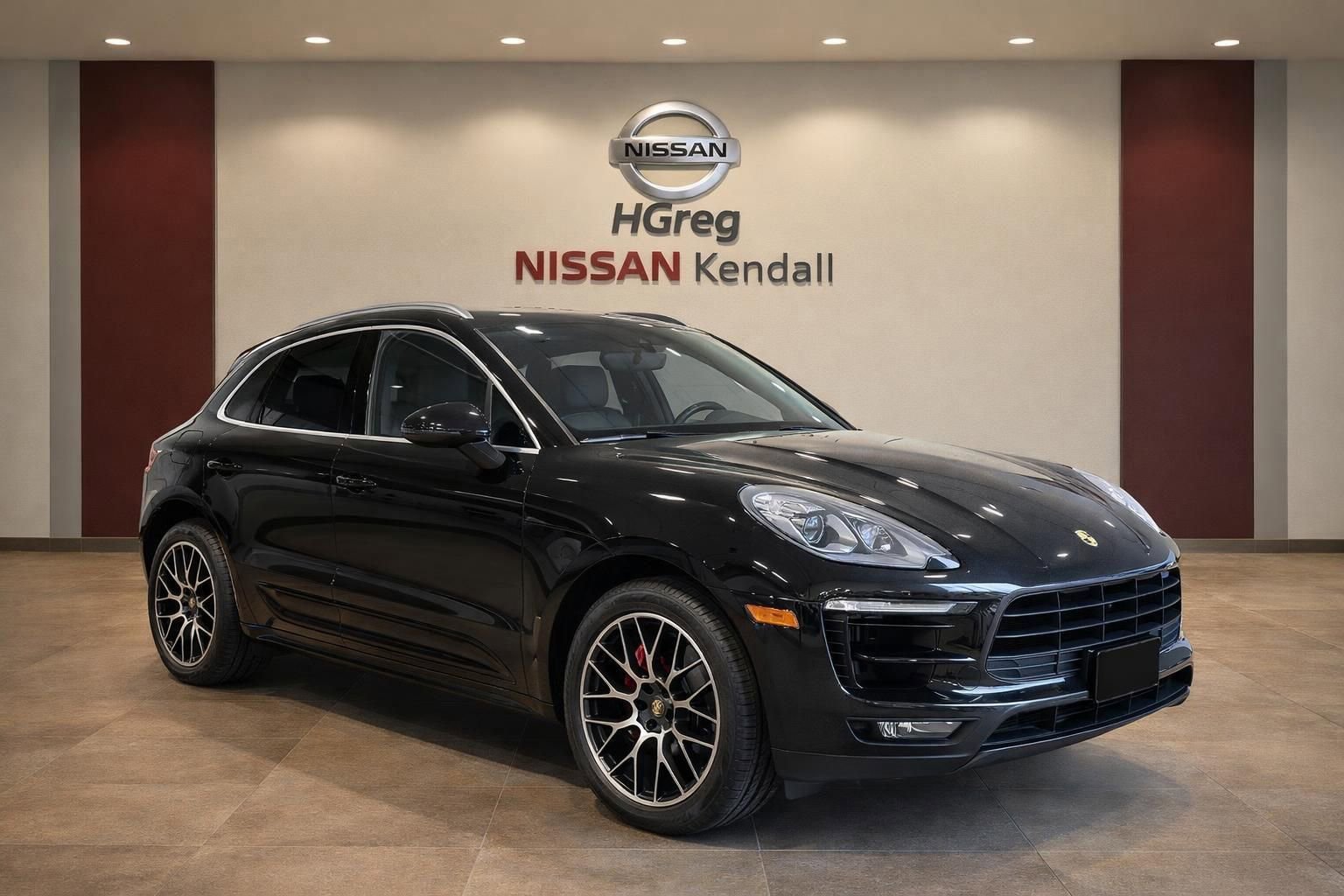 Used 2017 Porsche Macan Turbo AWD/4WD image 4