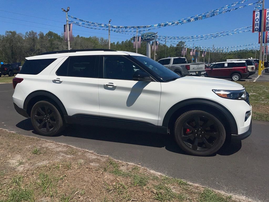Certified 2023 Ford Explorer ST w/ Equipment Group 401A AWD/4WD image 9