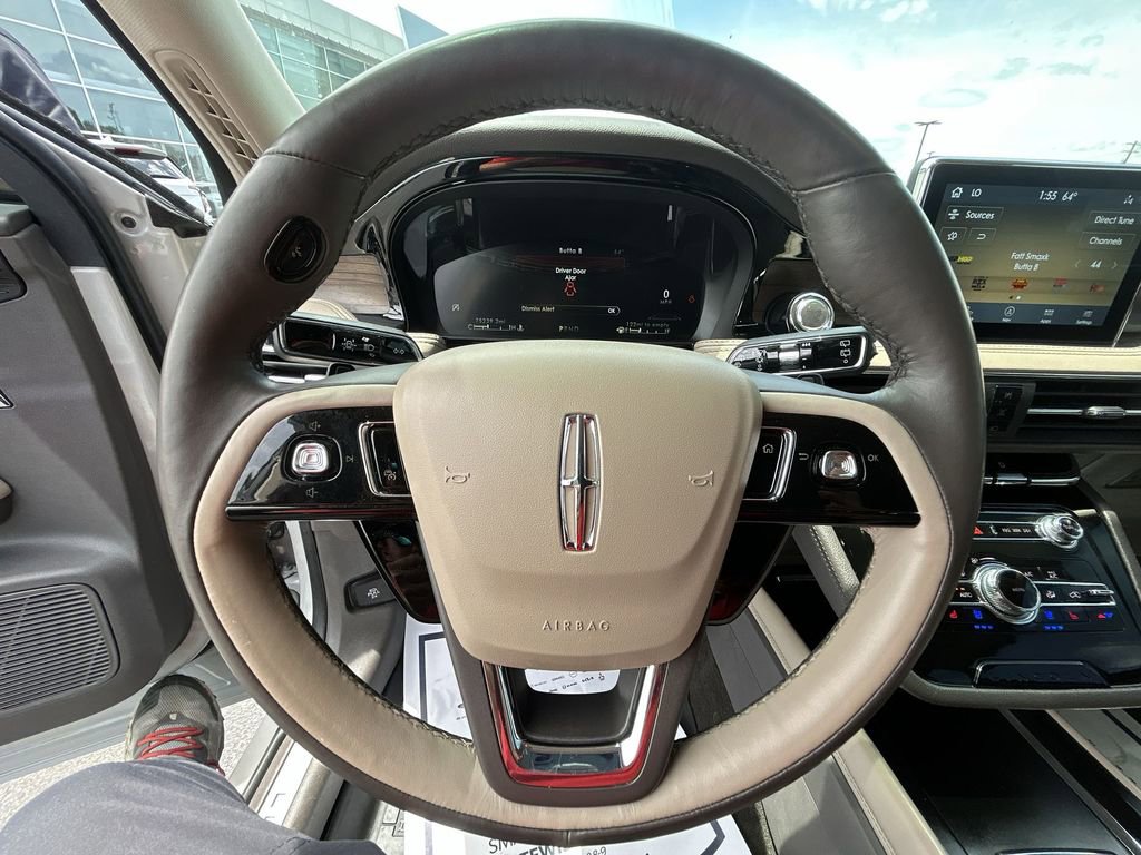 Used 2022 Lincoln Corsair Reserve w/ Equipment Group 201A AWD/4WD image 20