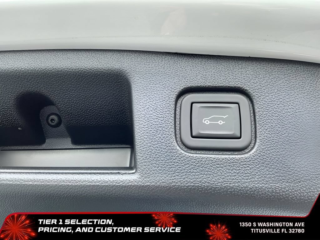 Used 2024 Chevrolet Blazer EV LT AWD/4WD image 19