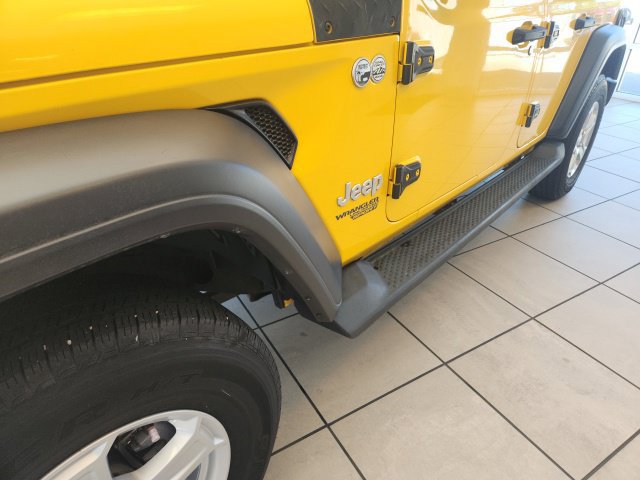 Certified 2018 Jeep Wrangler Unlimited Sport S AWD/4WD image 6