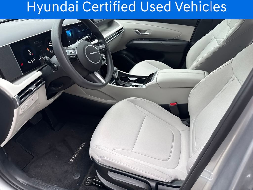 Certified 2025 Hyundai Tucson SE FWD image 12