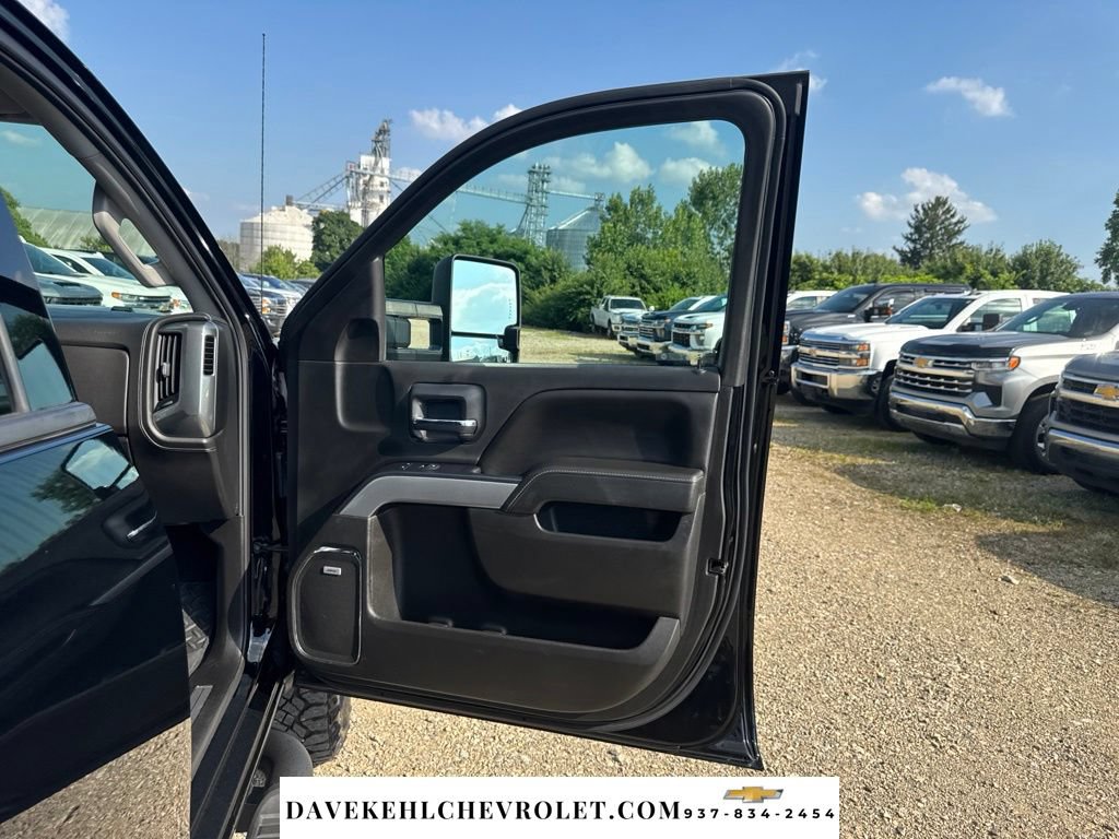 Used 2019 Chevrolet Silverado 2500 LTZ w/ Duramax Plus Package AWD/4WD image 31