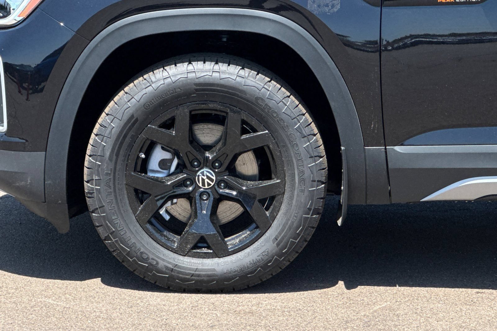 New 2025 Volkswagen Atlas Peak Edition SE AWD/4WD image 26