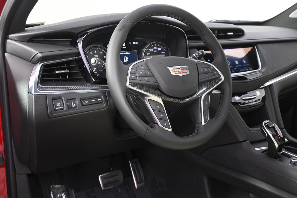 New 2026 Cadillac XT5 Sportv w/ LPO, Floor Liner Package AWD/4WD image 12