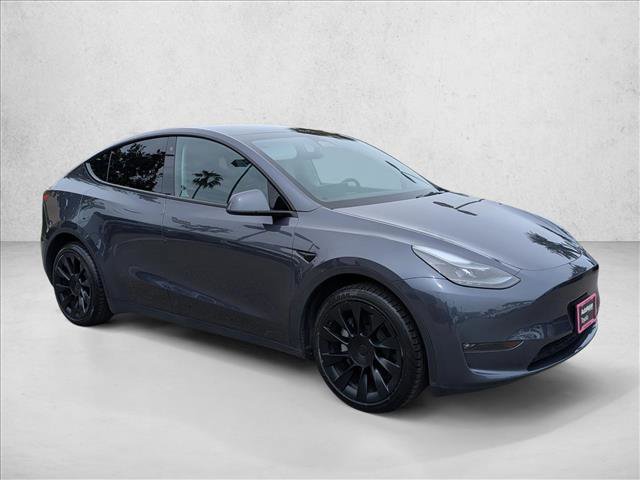 Used 2023 Tesla Model Y Long Range video 3