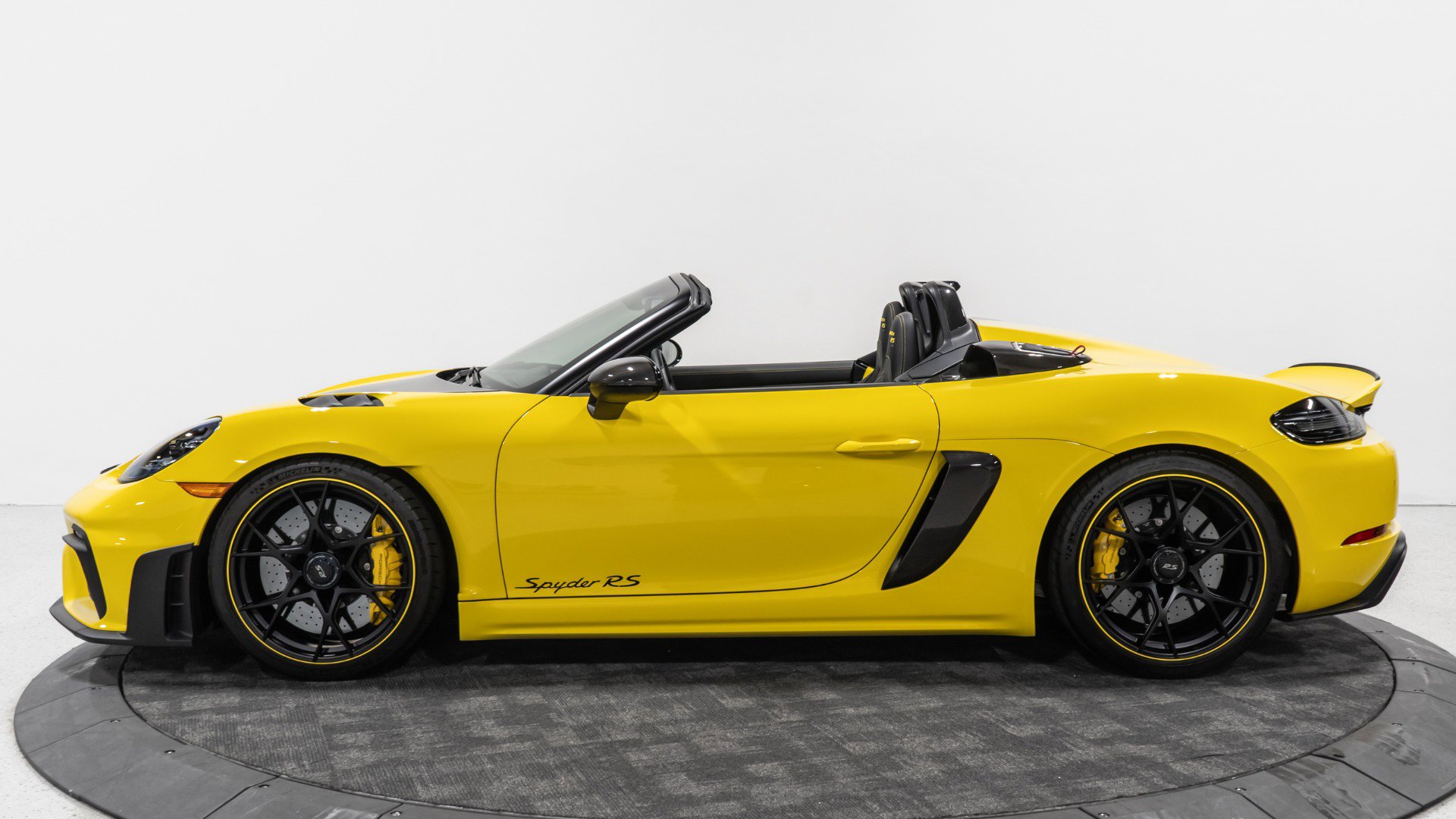 Used 2024 Porsche 718 Boxster Spyder RS image 4