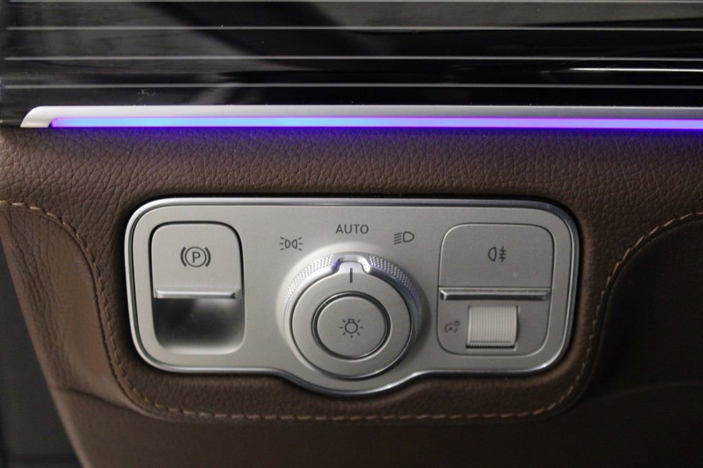 Used 2024 Mercedes-Benz GLS 450 4MATIC image 24