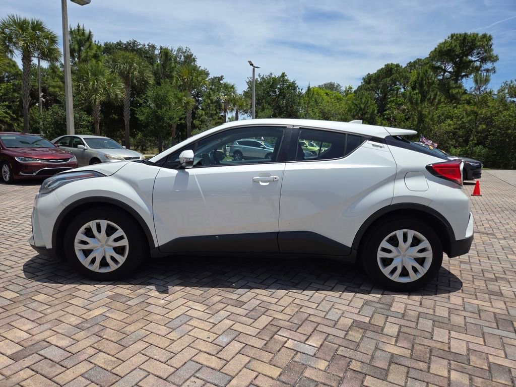 Used 2021 Toyota C-HR LE FWD image 8