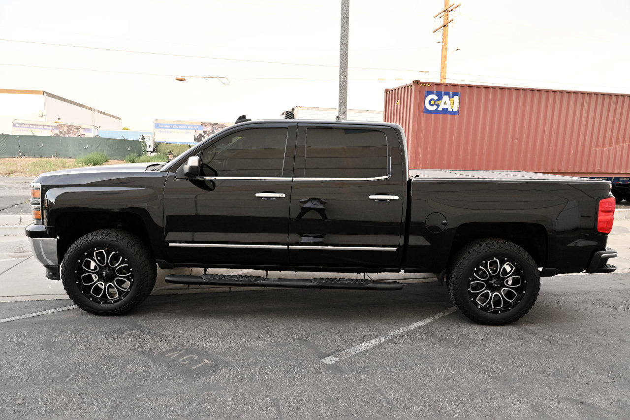 Used 2015 Chevrolet Silverado 1500 LTZ AWD/4WD image 3
