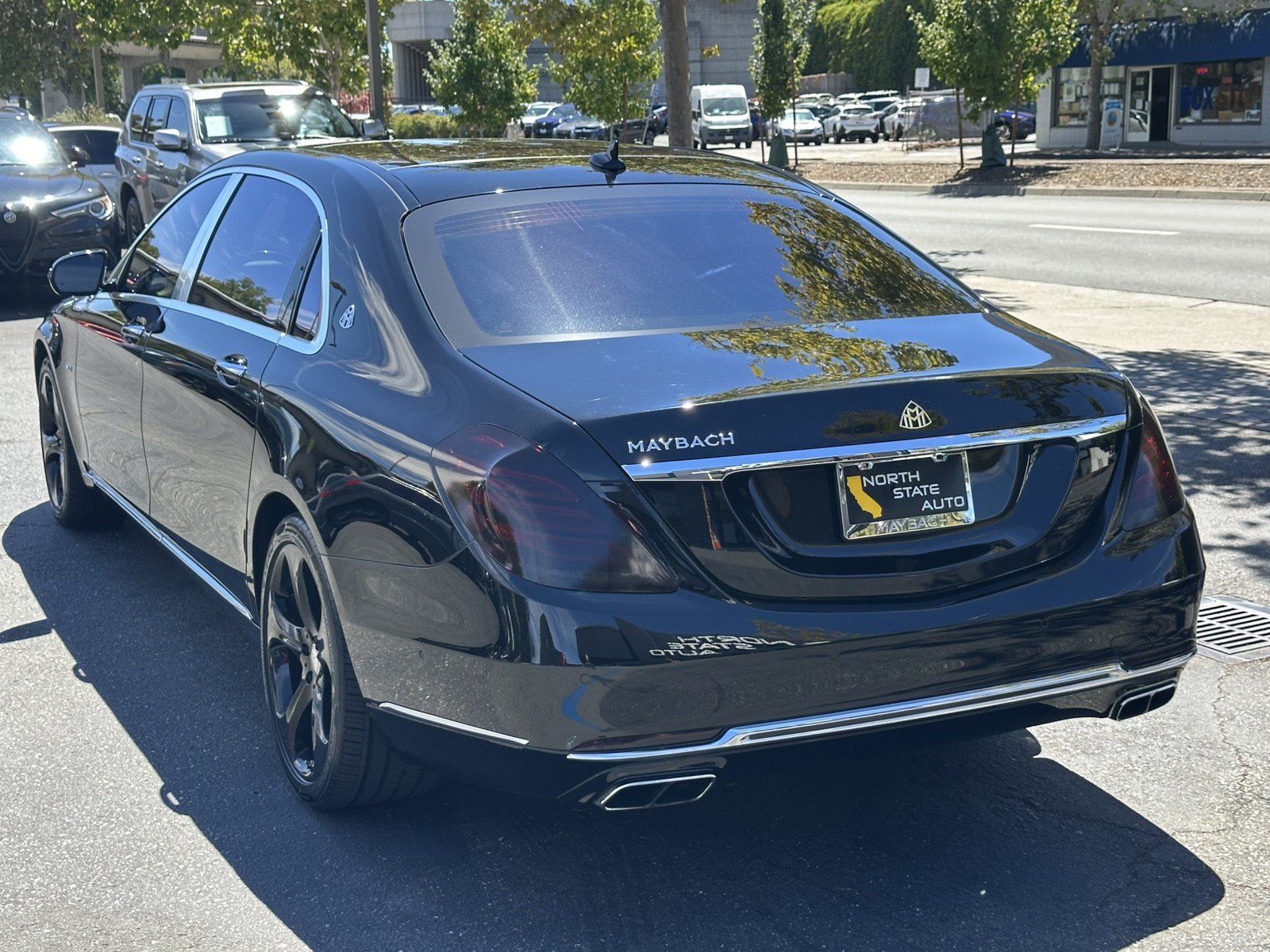 Used 2016 Mercedes-Benz Maybach S 600 image 11