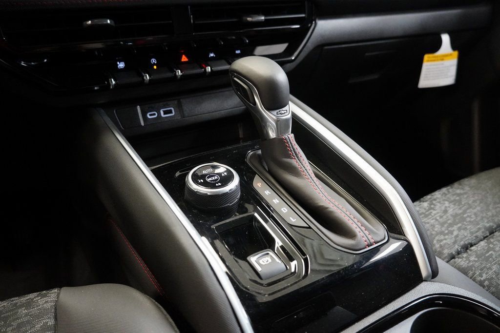 New 2025 Chevrolet Colorado Z71 AWD/4WD image 38