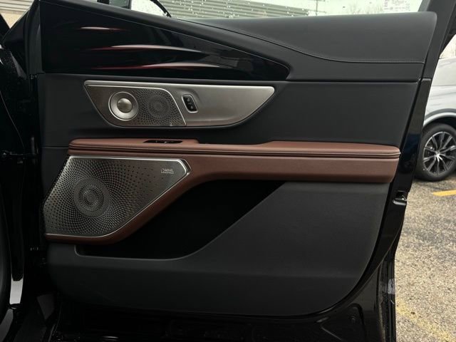 New 2026 Lincoln Nautilus Reserve w/ Jet Appearance Package image 16