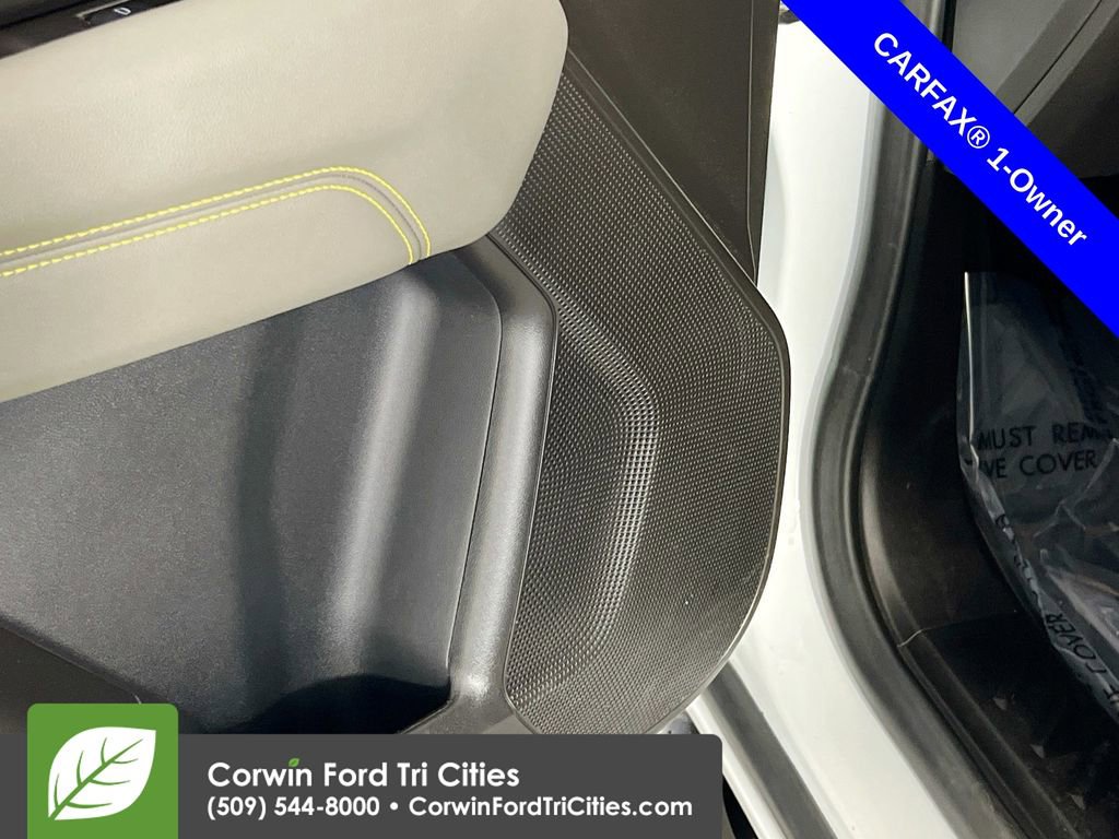 Used 2025 Chevrolet Colorado ZR2 w/ Technology Package AWD/4WD image 13