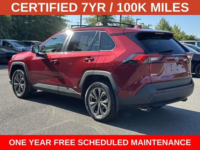 Used 2022 Toyota RAV4 XLE Premium AWD/4WD image 4