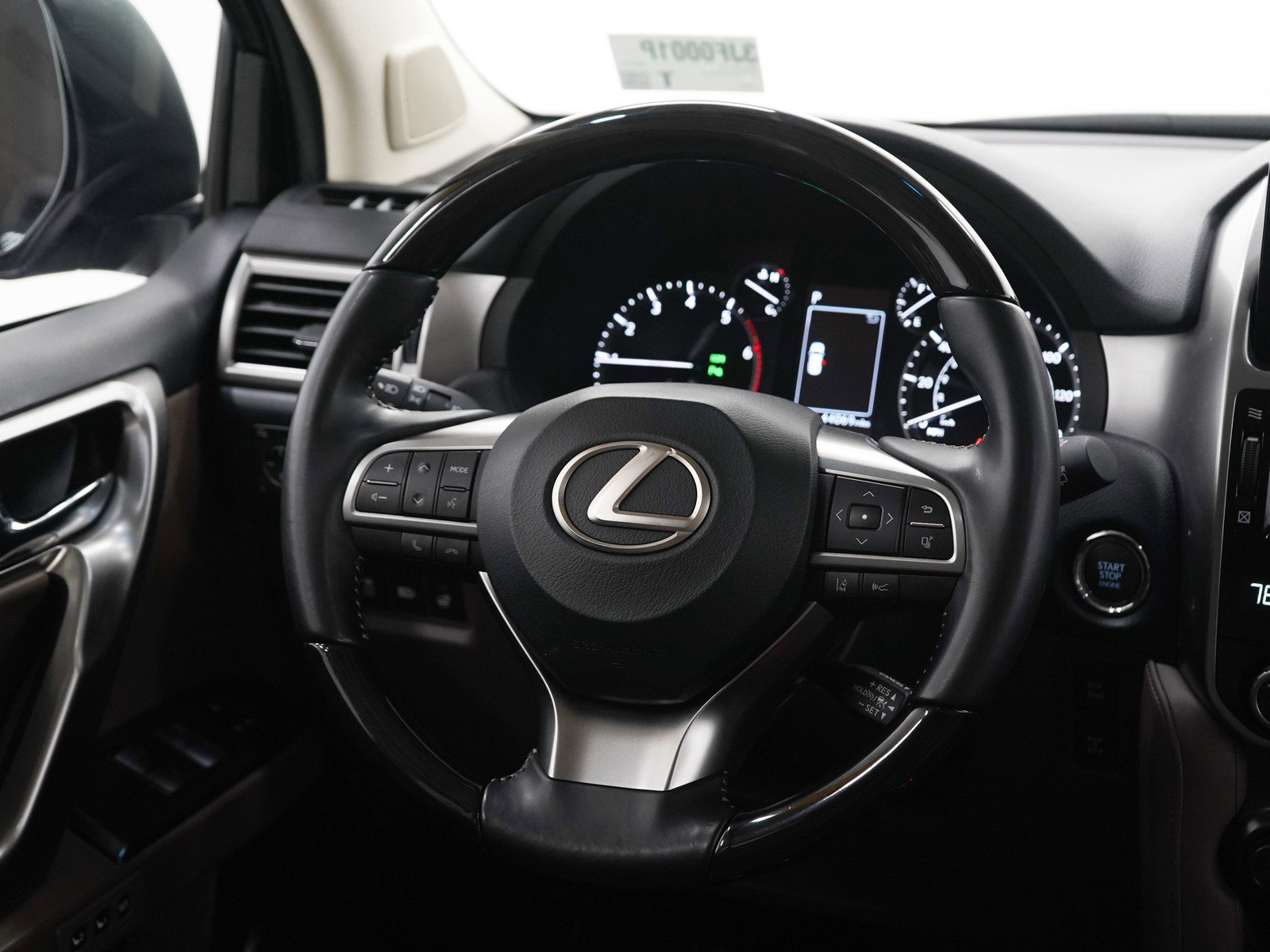 Used 2023 Lexus GX 460 Premium w/ Premium Package image 17