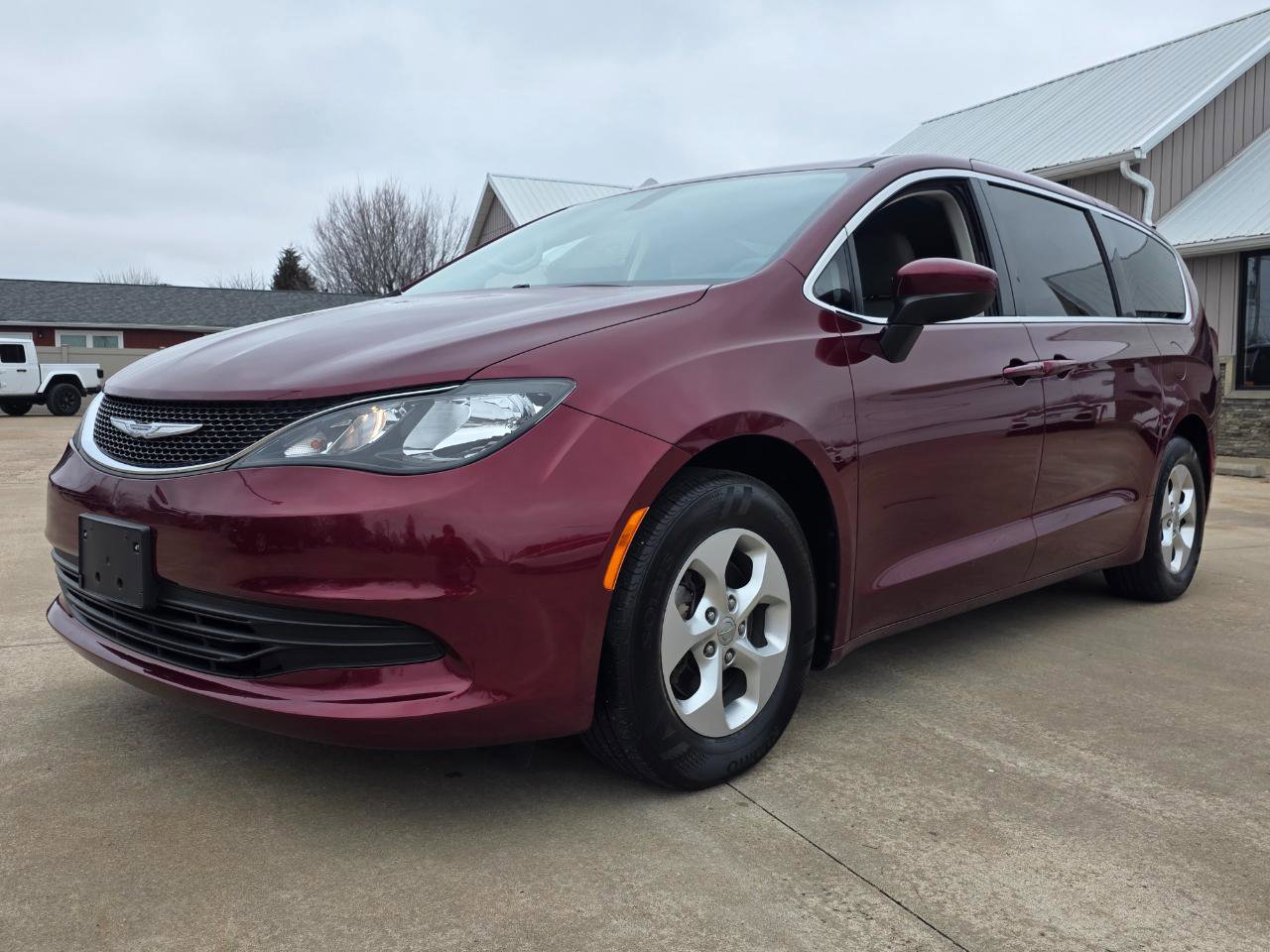 Used 2017 Chrysler Pacifica LX w/ Tire & Wheel Group image 2